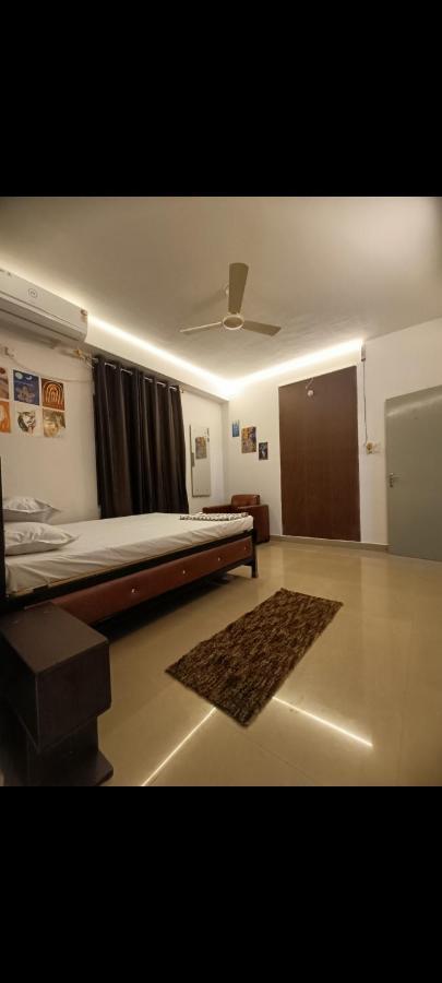 Apartment Panah .